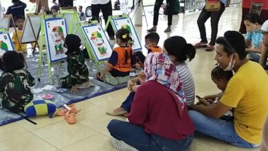 Photo of Peringati Hari Pahlawan, Anak-Anak di Poso Berlomba Mewarnai Styrofoam