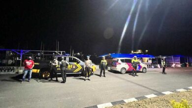 Photo of Ciptakan Rasa Aman di Malam Hari, Polres Poso Rutin Gelar Patroli