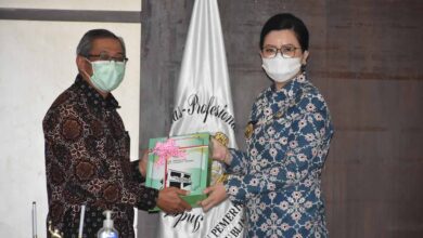 Photo of Pemerintahan Bupati Verna Poso Kembali Raih Predikat WTP dari BPK