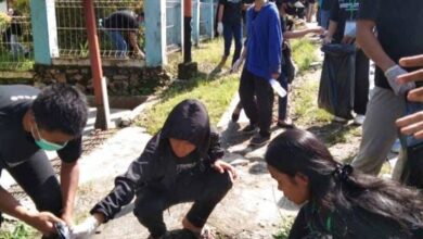 Photo of Peringati Hari Lingkungan Hidup Ratusan Lintas Komunitas Gotong Royong Memungut Sampah