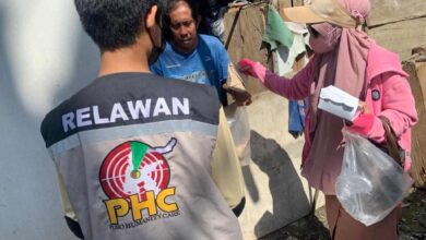 Photo of PHC Salurkan Makanan Siap Santap Bagi Kaum Dhuafa