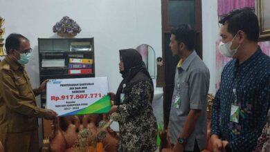 Photo of Pemda Poso Berikan Santunan Kepada 27 Pekerja Melalui BPJS Ketenagakerjaan