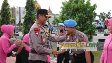 Photo of Kado Tahun Baru 2023, 711 Anggota Polda Sulteng Naik Pangkat