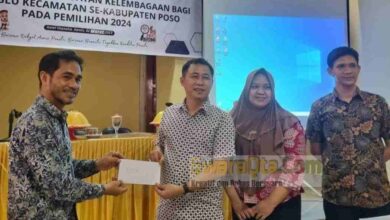 Photo of Terbaik Perekrutan PKD, Bawaslu Berikan Penghargaan dan Bonus ke Panwascam Poso Kota