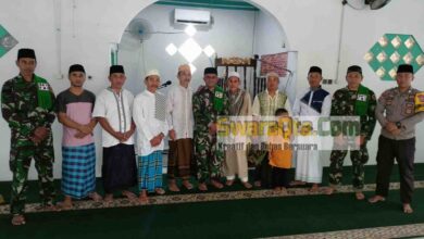 Photo of Sampaikan Khutbah Jumat, Da’i TNI Satgas Madago Raya Ajak Jamaah Menghormati Sesama