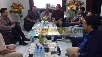 Photo of Kapolres Poso Diskusi Dengan PWI, Minta Wartawan Hilangkan Stigma Negatif Poso Melalui Tulisan