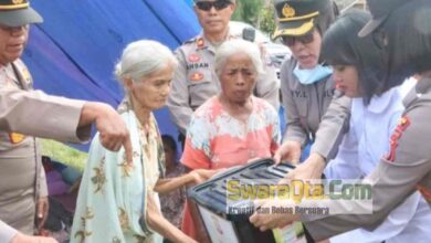 Photo of Polda Sulteng Bawa Bantuan di Lokasi Gempa Sigi