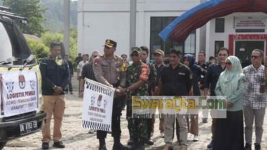 Photo of Jelang Pencoblosan, KPU Poso Distribusi Logistik ke Wilayah Terjauh