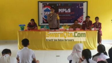 Photo of Selamatkan Generasi Muda Dari Narkoba, Kapolsek Poso Pesisir Selatan Temui Siswa