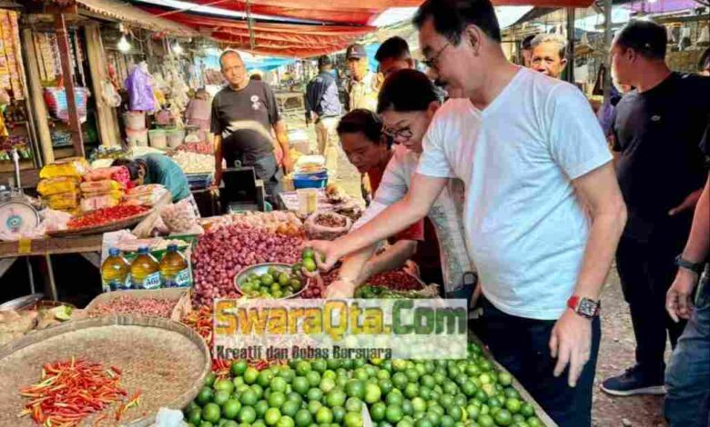 Photo of Lakukan Blusukan Cawagub Sulaiman Agusto Dengar Keluhan Pedagang di Pasar Poso