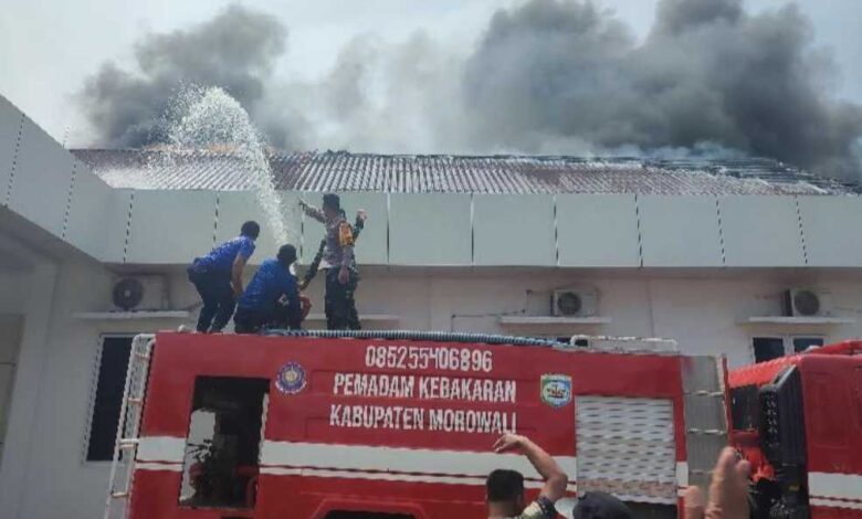 Photo of Kantor KPU Morowali Terbakar, Kotak Suara Diselamatkan