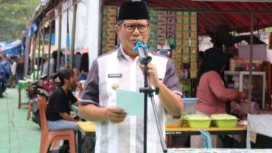 Photo of Wabup Poso Buka Pasar Ramadhan, Berkah Untuk UMKM 