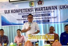 Photo of Bupati Morut Tegaskan Pemerintah Harus Siap Dikritik, Peran Media Penting Membangun Daerah