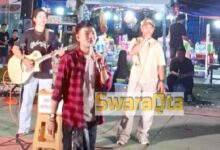 Photo of Mendadak Ngamen, Penyanyi Viral Tri Suaka Bersama Zidan Hibur Warga Poso