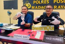 Photo of Didepan SPBU Kayamanya Dua Warga Kedapatan Bawa Sabu