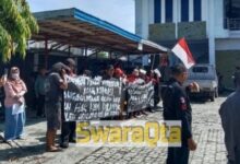 Photo of Prihatin Banyak Masalah di Desa, Masyarakat Tampemadoro Datangi DPRD