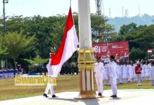 Photo of Kado Untuk Sang Ayah, Moh Fauzan Maku Siswa SMA 3 Poso Sukses Jadi Petugas Pembentang Bendera di HUT 81 Kemerdekaan