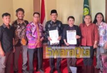Photo of Wujudkan Kolaborasi Pendidikan Tinggi, STAI Poso dan Unsimar Tandatangan MoU